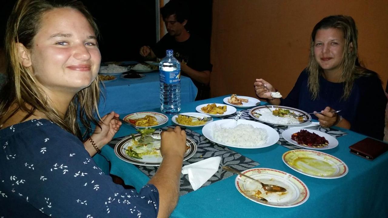 Senith Guest House Mirissa Dış mekan fotoğraf